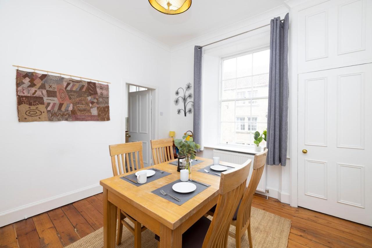 Апартаменты Joivy Cosy Flat In The Heart Of Эдинбург Экстерьер фото