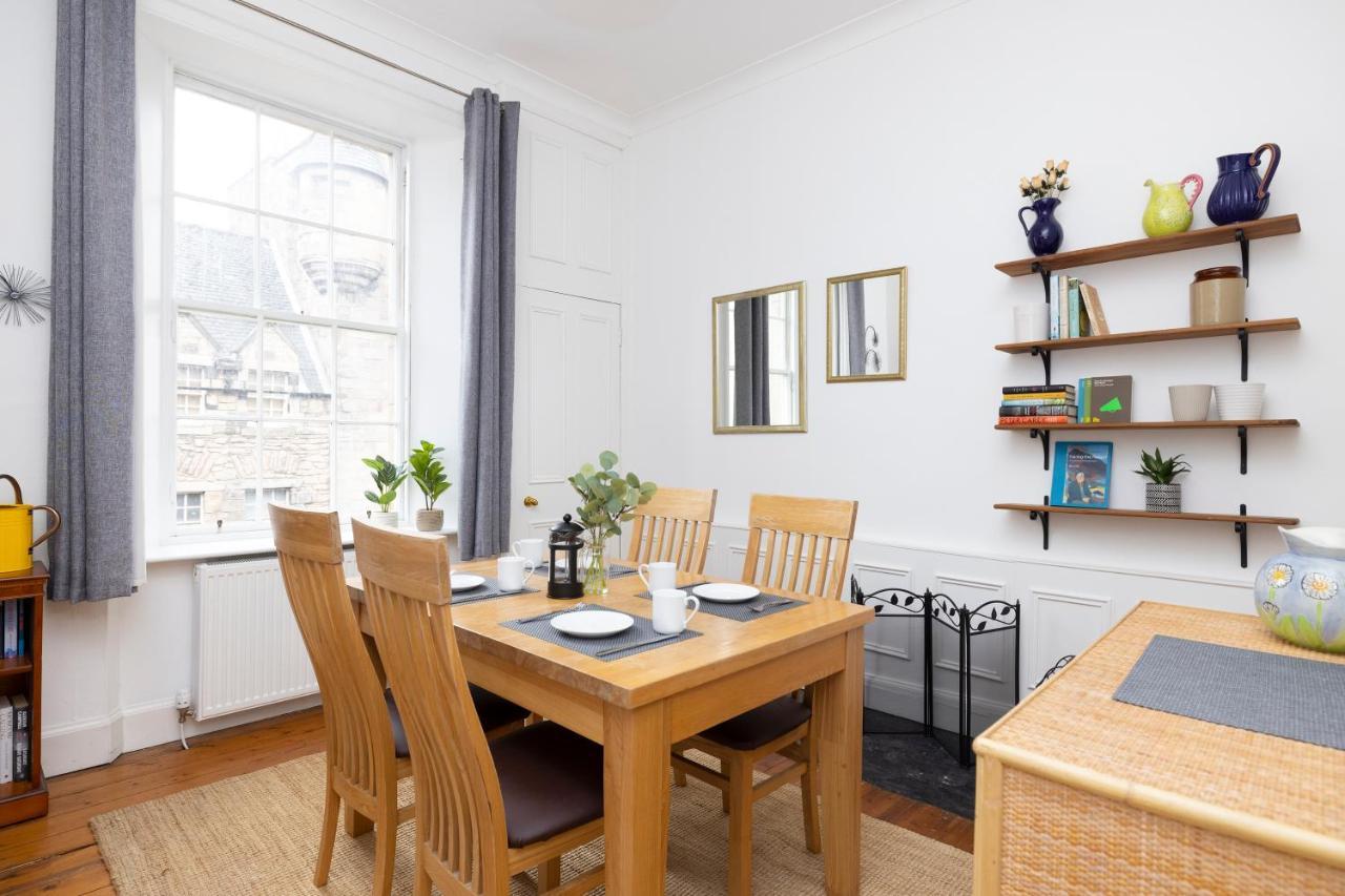 Апартаменты Joivy Cosy Flat In The Heart Of Эдинбург Экстерьер фото